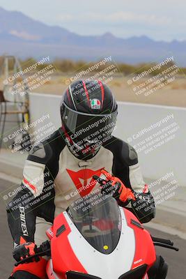 media/Mar-20-2023-Moto Forza (Mon) [[d0bbc59e78]]/Around the Pits/
